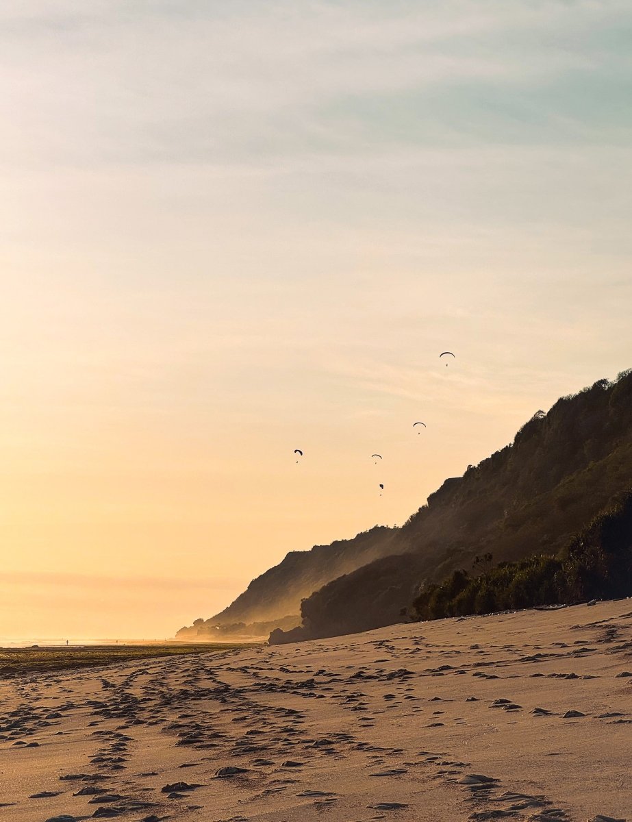 Uluwatu Travel Guide by STAY IN